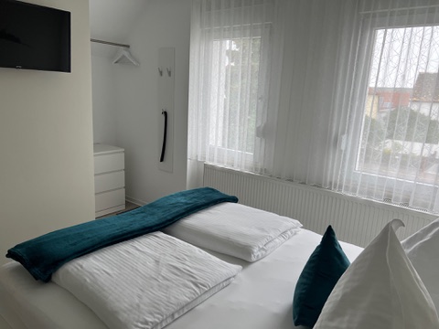 22496B5E-44AE-4F9F-AB8B-A41BECAEA9B3_4_5005_c